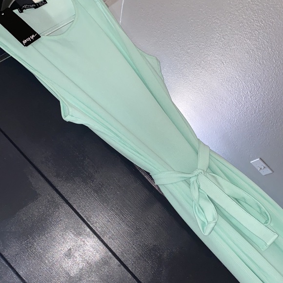 ɴᴀꜱᴛʏ ɢᴀʟ | Slit Maxi Dress - Picture 3 of 5